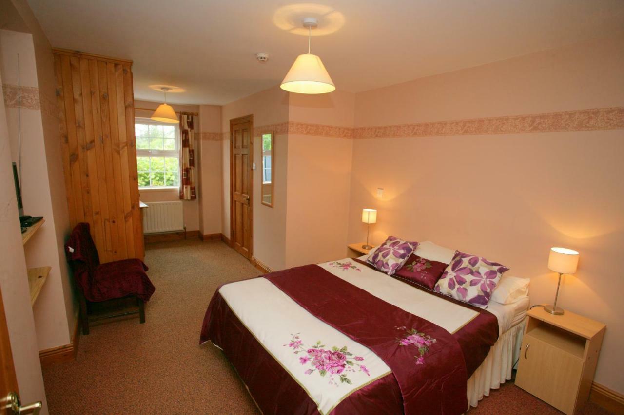 Cottage Heights B&B Castletownbere Exterior photo